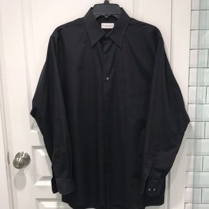 Van Heusen Black dress shirt button down